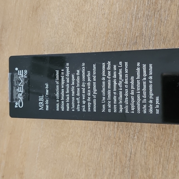 The Creme Shop MRBL Angled Brow Liner & Blush Brush - Picture 6 of 9